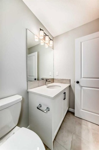 1245 Creekview Drive Sw, Calgary, AB - Indoor Photo Showing Bathroom