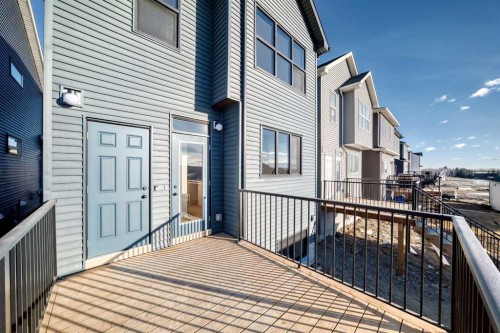 1245 Creekview Drive Sw, Calgary, AB - Outdoor With Exterior