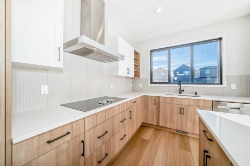 1245 Creekview Drive Sw, Calgary, AB - Indoor Photo Showing Kitchen With Upgraded Kitchen