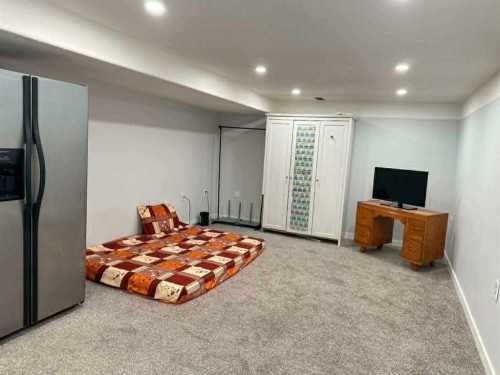 14 Spruce Drive, Drumheller, AB - Indoor Photo Showing Other Room