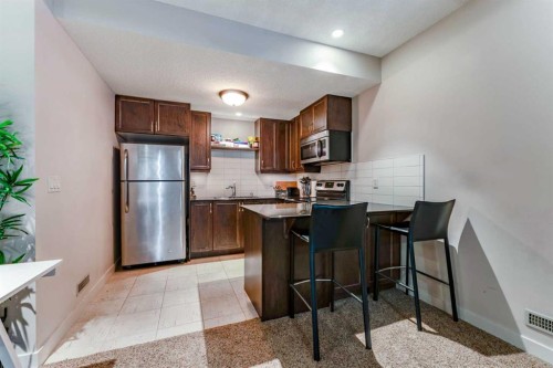 126 Skyview Ranch Street Ne, Calgary, AB - Indoor Photo Showing Kitchen