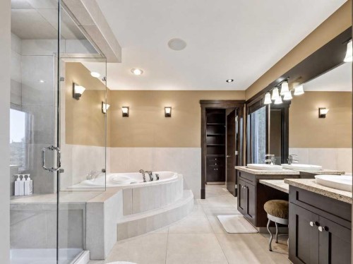 10 Aspen Ridge Way Sw, Calgary, AB - Indoor Photo Showing Bathroom