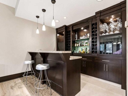 10 Aspen Ridge Way Sw, Calgary, AB - Indoor Photo Showing Other Room