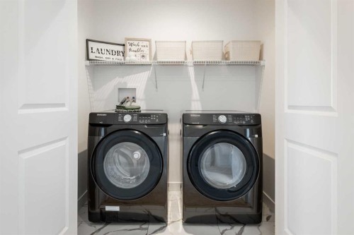 541 Ranch Green, Strathmore, AB - Indoor Photo Showing Laundry Room