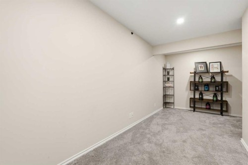 17 Mahogany Terrace Se, Calgary, AB - Indoor Photo Showing Other Room