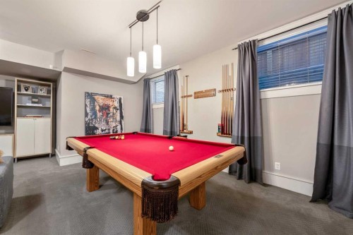 2333 Westmount Road Nw, Calgary, AB - Indoor Photo Showing Other Room