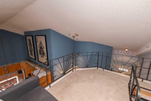 235-112 14 Avenue Se, Calgary, AB - Indoor Photo Showing Other Room
