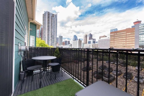235-112 14 Avenue Se, Calgary, AB - Outdoor