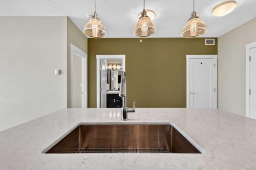 418-10 Walgrove Walk Se, Calgary, AB - Indoor Photo Showing Kitchen