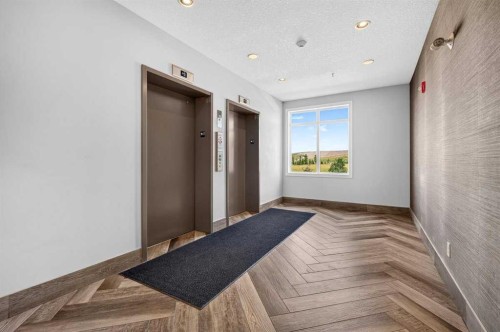 418-10 Walgrove Walk Se, Calgary, AB - Indoor