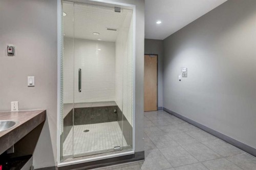 504-1110 11 Street Sw, Calgary, AB - Indoor Photo Showing Other Room