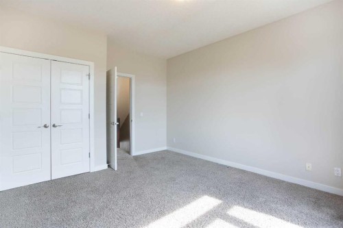4510 73 Street Nw, Calgary, AB - Indoor Photo Showing Other Room