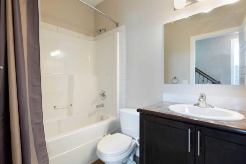4510 73 Street Nw, Calgary, AB - Indoor Photo Showing Bathroom