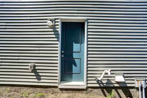 152 Belmont Way Sw, Calgary, AB - Outdoor