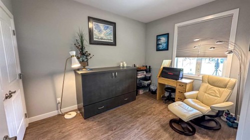 9-610 4 Avenue Sw, Sundre, AB - Indoor