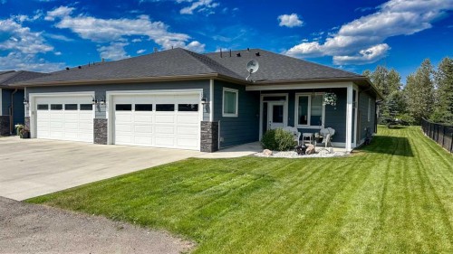 9-610 4 Avenue Sw, Sundre, AB - Outdoor