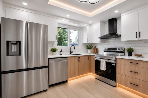 244 Huntridge Road Ne, Calgary, AB - Indoor Photo Showing Kitchen With Upgraded Kitchen