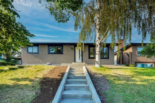 244 Huntridge Road Ne, Calgary, AB - Outdoor