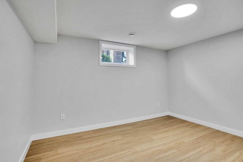 244 Huntridge Road Ne, Calgary, AB - Indoor Photo Showing Other Room