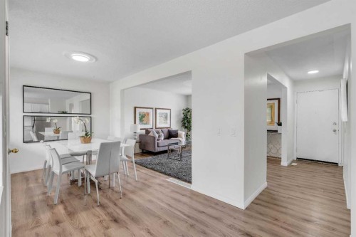 27 Dovercrest Way Se, Calgary, AB - Indoor Photo Showing Dining Room