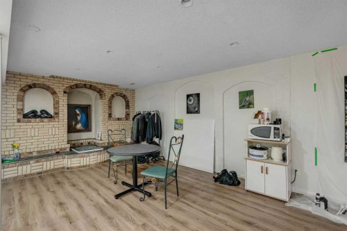 27 Dovercrest Way Se, Calgary, AB - Indoor