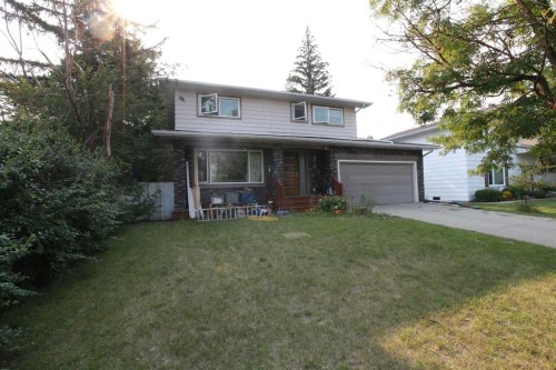 7331 Keewatin Street Sw, Calgary, AB - Outdoor