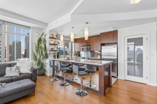 1702-530 12 Avenue Sw, Calgary, AB - Indoor Photo Showing Kitchen With Stainless Steel Kitchen