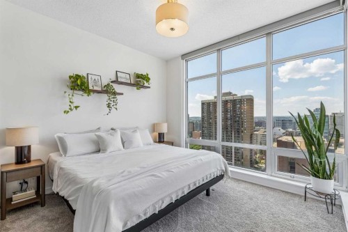 1702-530 12 Avenue Sw, Calgary, AB - Indoor Photo Showing Bedroom