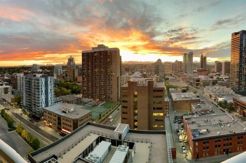 1702-530 12 Avenue Sw, Calgary, AB - Outdoor With View