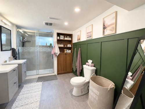 124 4 Avenue, Strathmore, AB 