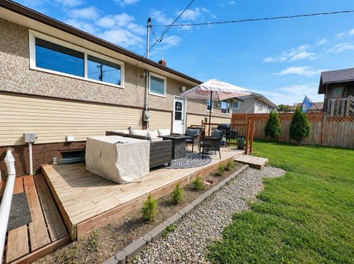 124 4 Avenue, Strathmore, AB 