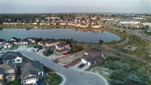 25 Lakes Estates Circle, Strathmore, AB 
