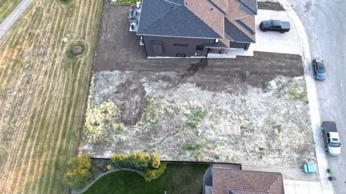 25 Lakes Estates Circle, Strathmore, AB 