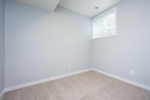 338 Magnolia Way Se, Calgary, AB - Indoor Photo Showing Other Room