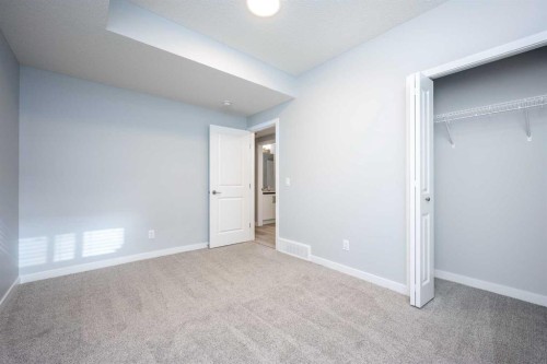 338 Magnolia Way Se, Calgary, AB - Indoor Photo Showing Other Room