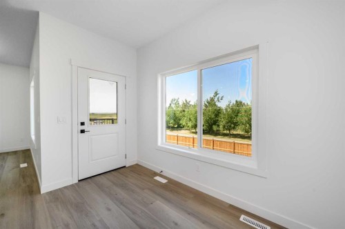 182 Lakewood Crescent, Strathmore, AB - Indoor Photo Showing Other Room