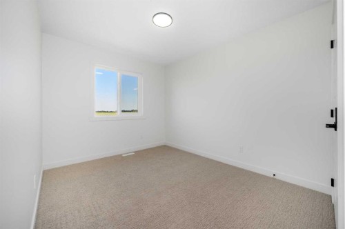 182 Lakewood Crescent, Strathmore, AB - Indoor Photo Showing Other Room