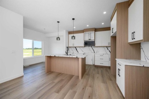 182 Lakewood Crescent, Strathmore, AB - Indoor Photo Showing Kitchen