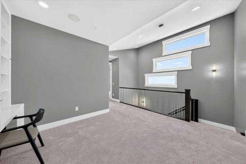 217 32 Avenue Nw, Calgary, AB - Indoor Photo Showing Other Room
