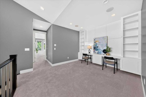 217 32 Avenue Nw, Calgary, AB - Indoor Photo Showing Other Room