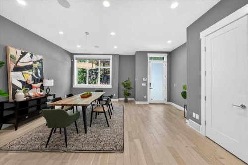 217 32 Avenue Nw, Calgary, AB - Indoor