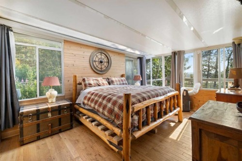 342042 Range Road 4-4, Rural Clearwater County, AB - Indoor Photo Showing Bedroom