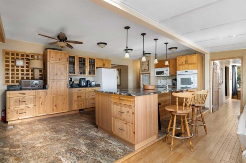 342042 Range Road 4-4, Rural Clearwater County, AB - Indoor Photo Showing Kitchen
