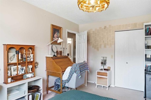 7341 36 Avenue Nw, Calgary, AB - Indoor