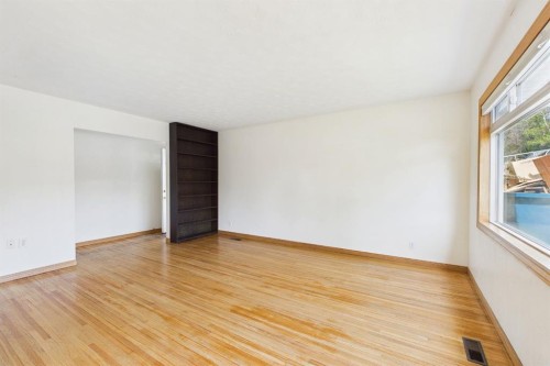 83 Westover Drive Sw, Calgary, AB - Indoor Photo Showing Other Room