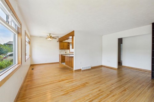 83 Westover Drive Sw, Calgary, AB - Indoor