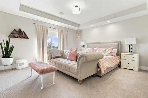 114 Kinniburgh Road, Chestermere, AB - Indoor Photo Showing Bedroom