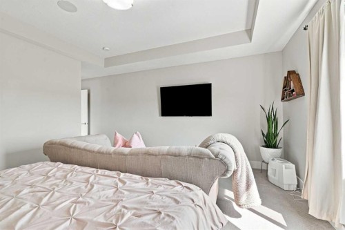 114 Kinniburgh Road, Chestermere, AB - Indoor Photo Showing Bedroom