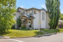 301 29 Avenue Ne, Calgary, AB  - Outdoor With Facade 
