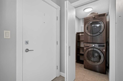 1205-8710 Horton Road Sw, Calgary, AB - Indoor Photo Showing Laundry Room